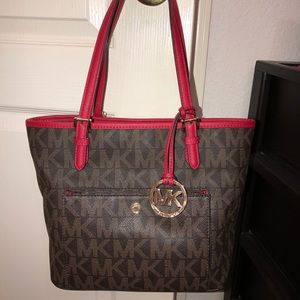 Michael Kors snap pocket tote. RED